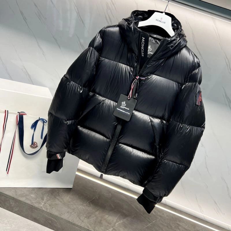 Moncler Down Jackets AllSeason 144344