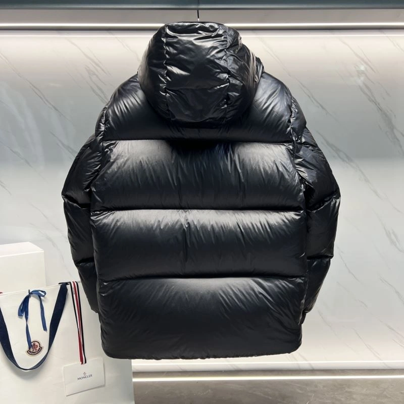 Moncler Down Jackets AllSeason 144344
