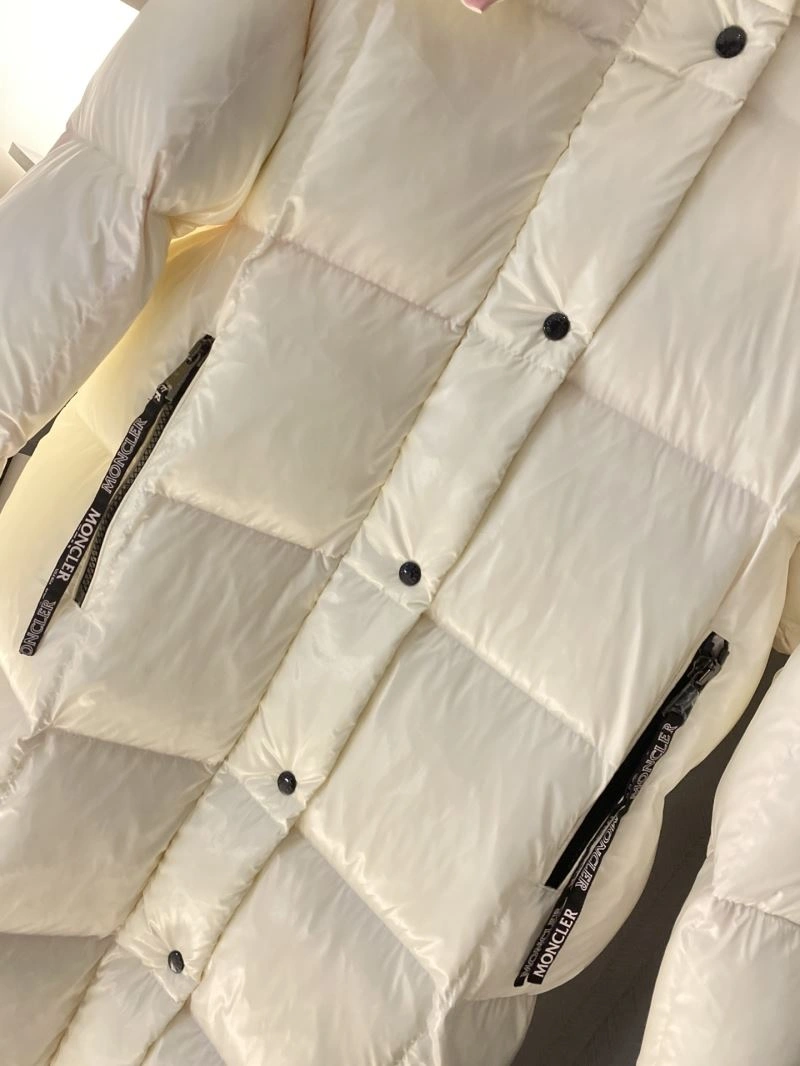 RelaxedFit Moncler Down Jackets 144355