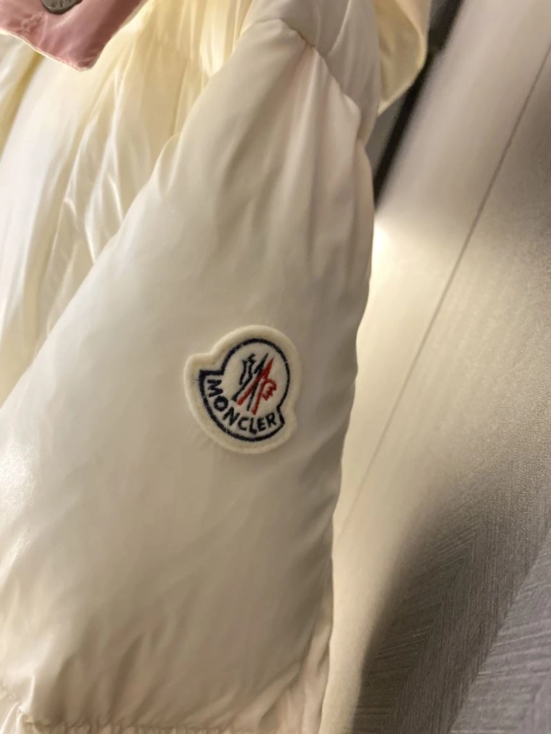 RelaxedFit Moncler Down Jackets 144355