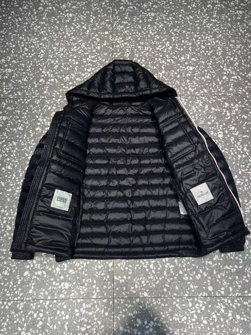 Moncler Down Jackets WellDesigned 144353