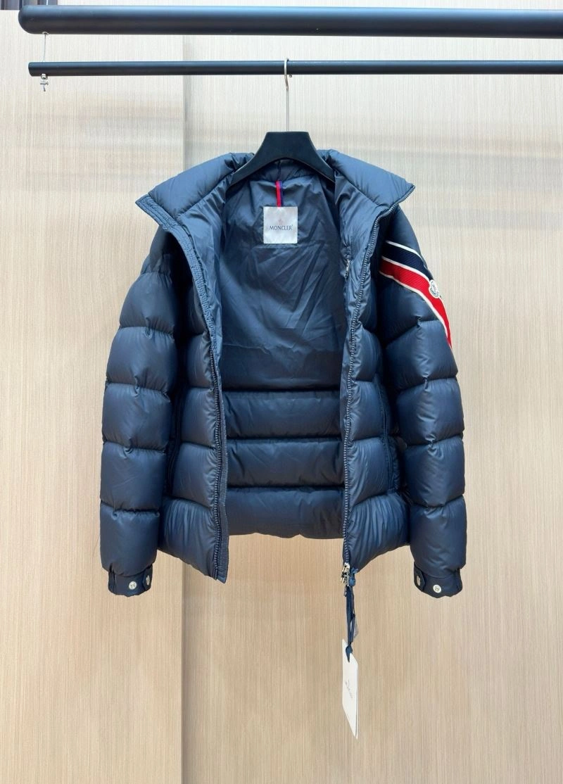Moncler Down Jackets Minimalist 144348