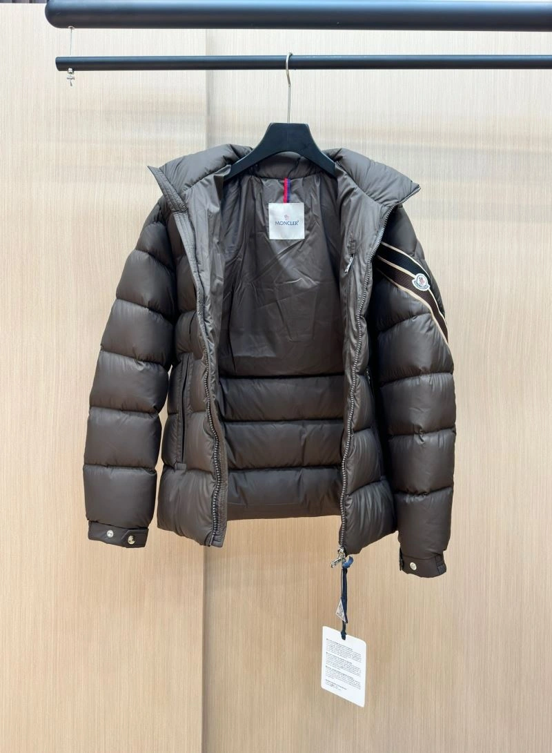 UrbanChic Moncler Down Jackets 144354
