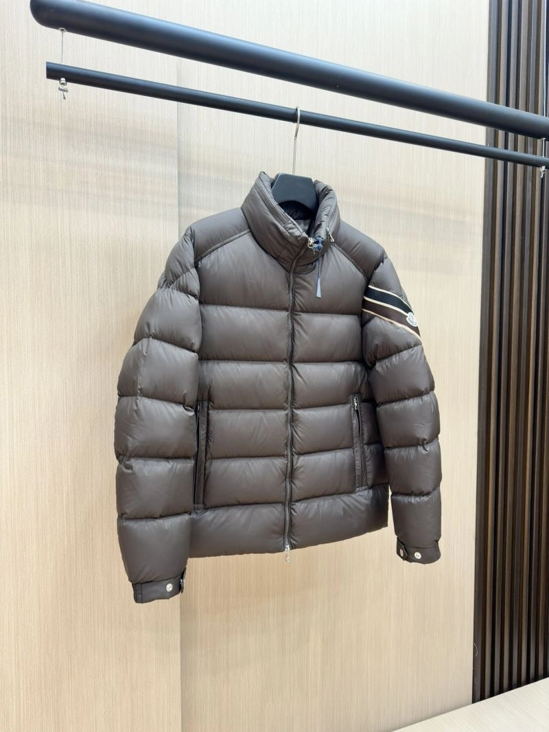 UrbanChic Moncler Down Jackets 144354