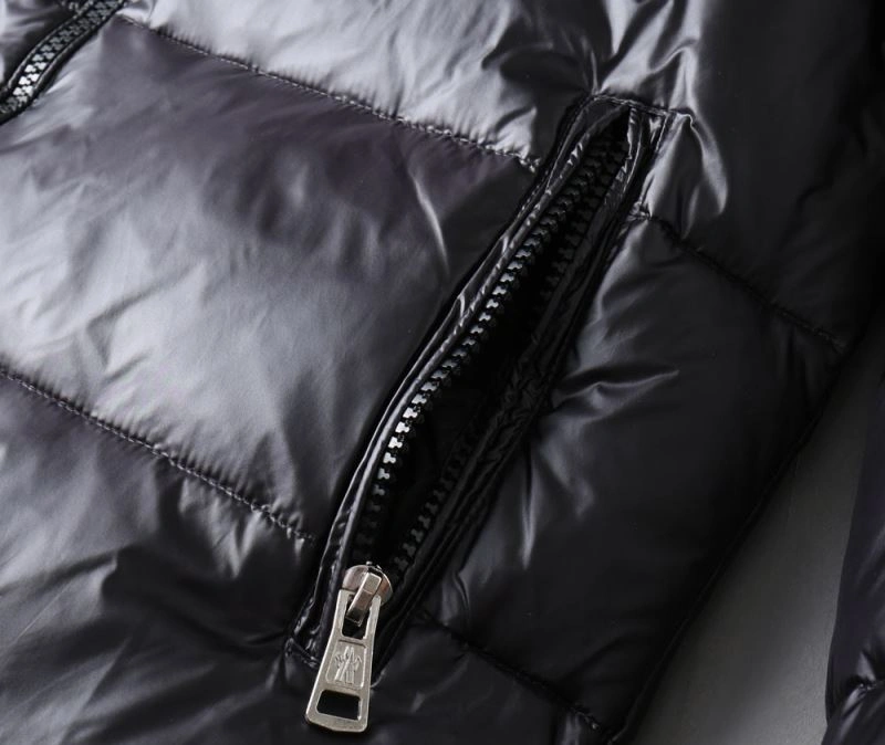 Moncler Down Jackets Modern 144359