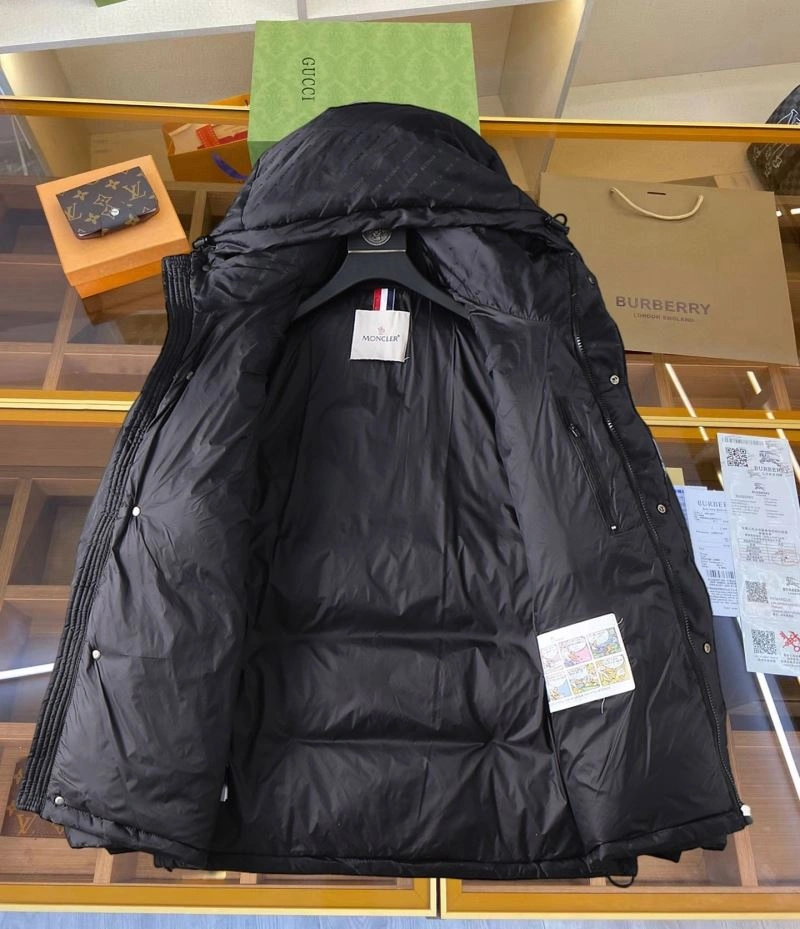 SmoothTexture Moncler Down Jackets 144368