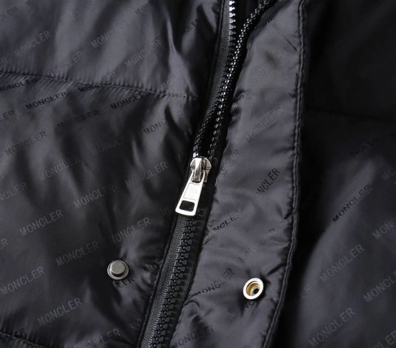 SmoothTexture Moncler Down Jackets 144368