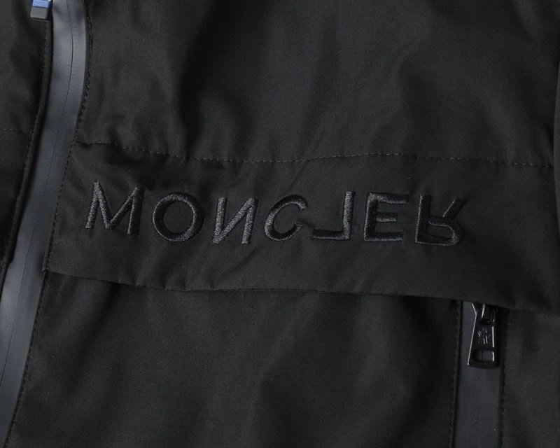 Moncler Down Jackets Fashionable 144352