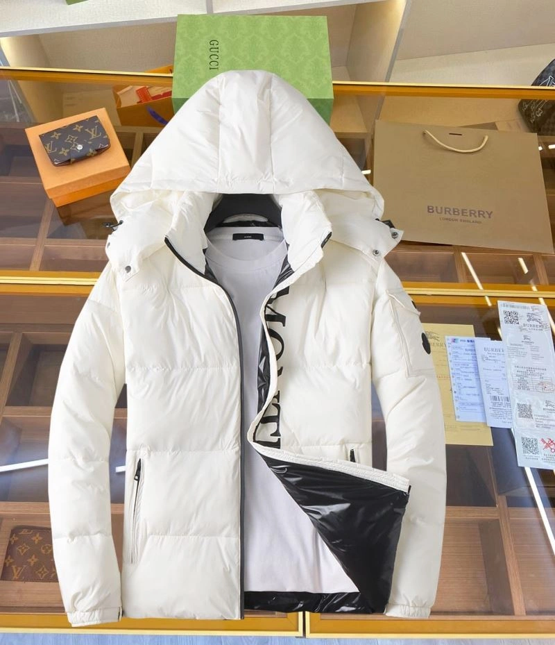 EyeCatching Moncler Down Jackets 144343
