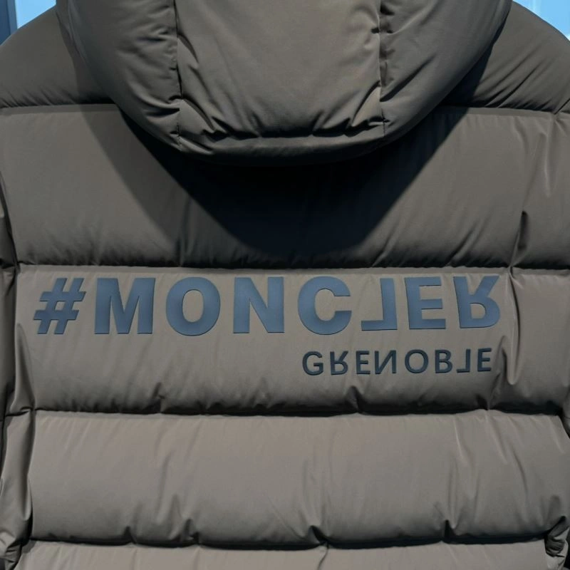 Moncler Down Jackets ComfortFit 144332