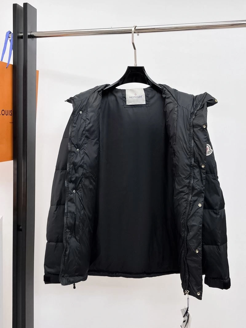 Moncler Down Jackets Breathable 144331