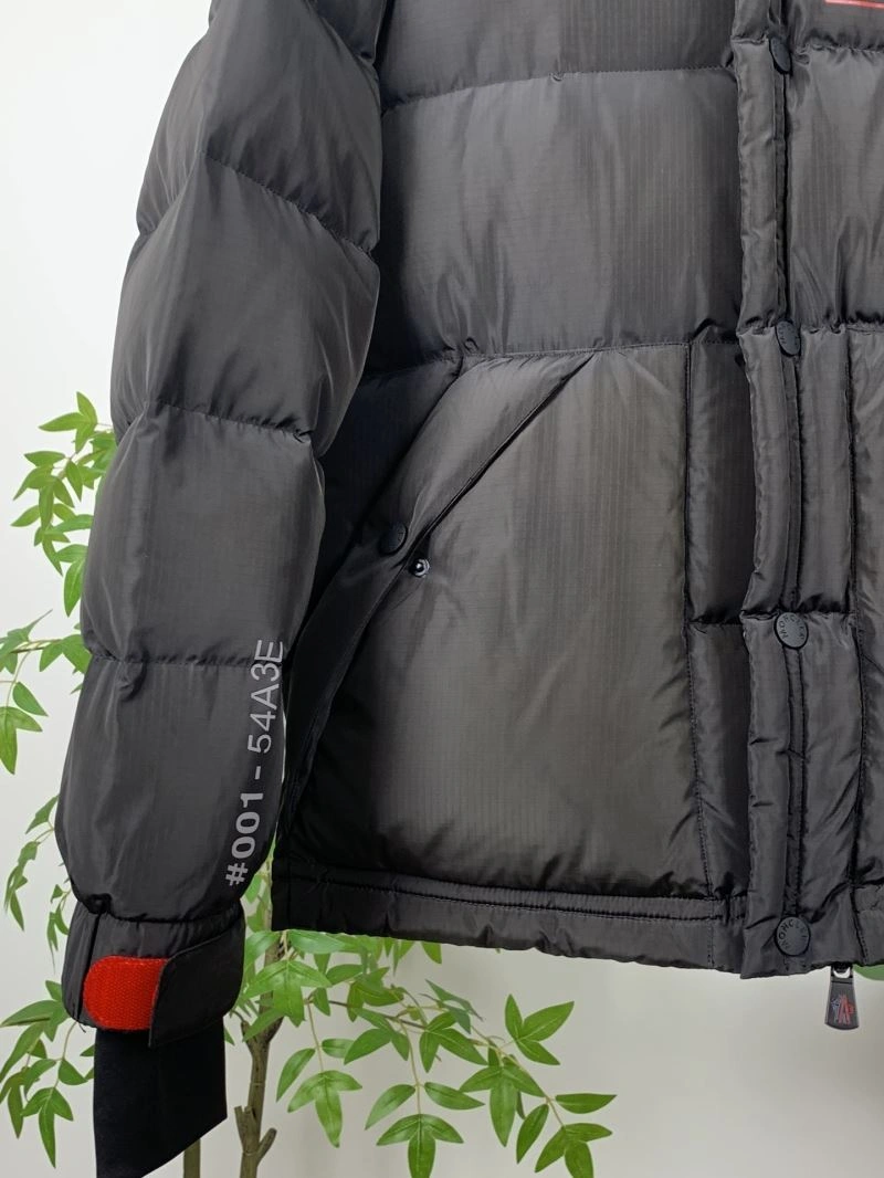 Moncler Down Jackets Compact 144329