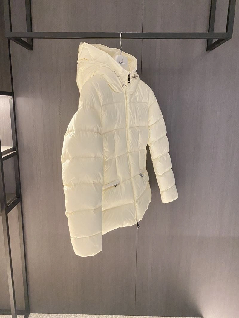 Attractive Moncler Down Jackets 144328