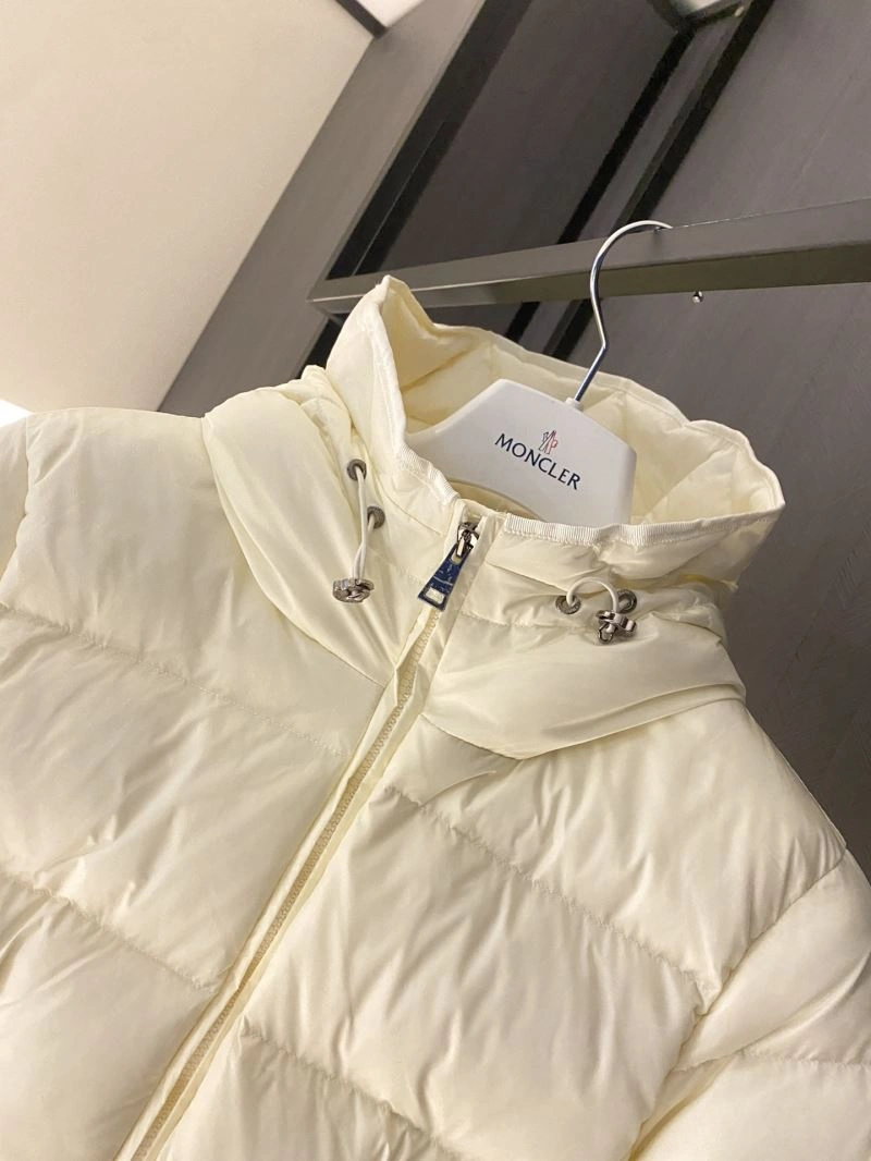 Attractive Moncler Down Jackets 144328