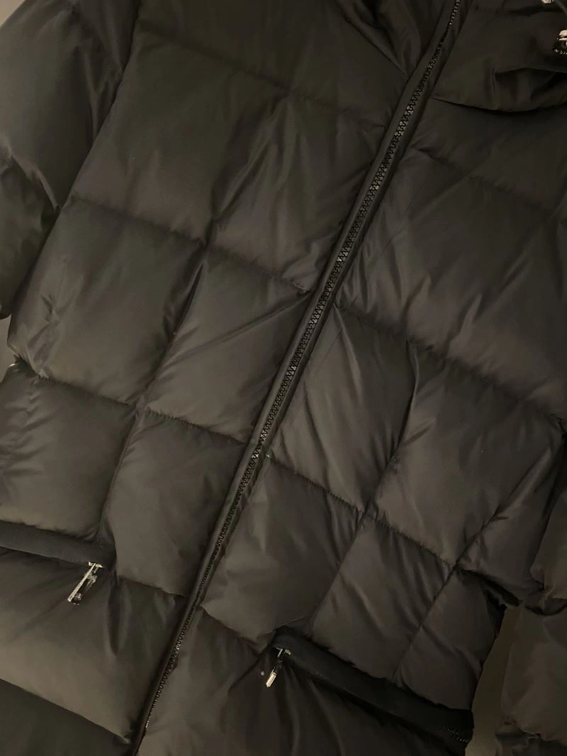 Popular Moncler Down Jackets 144324