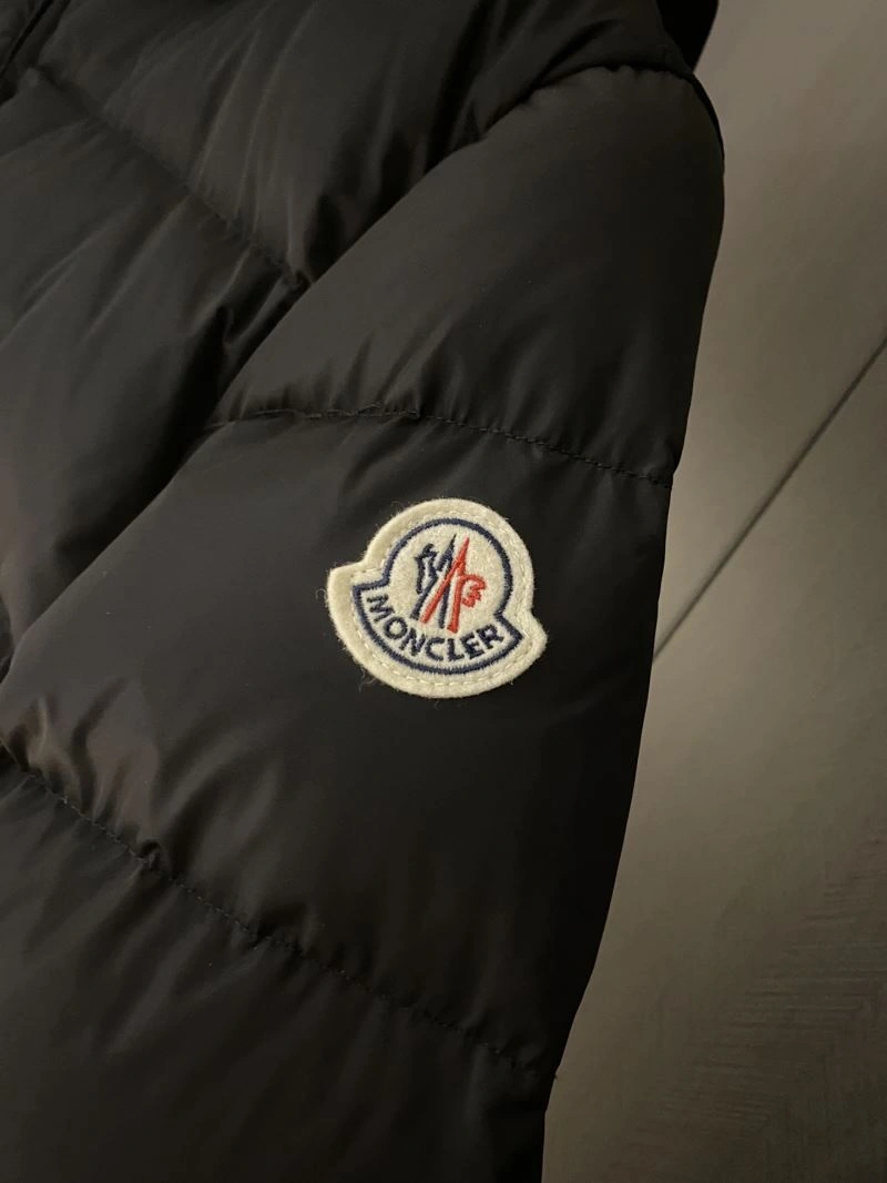 Popular Moncler Down Jackets 144324