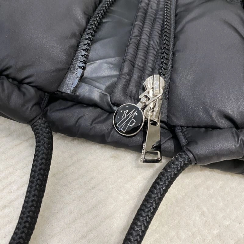 Moncler Down Jackets OdorResistant 144316