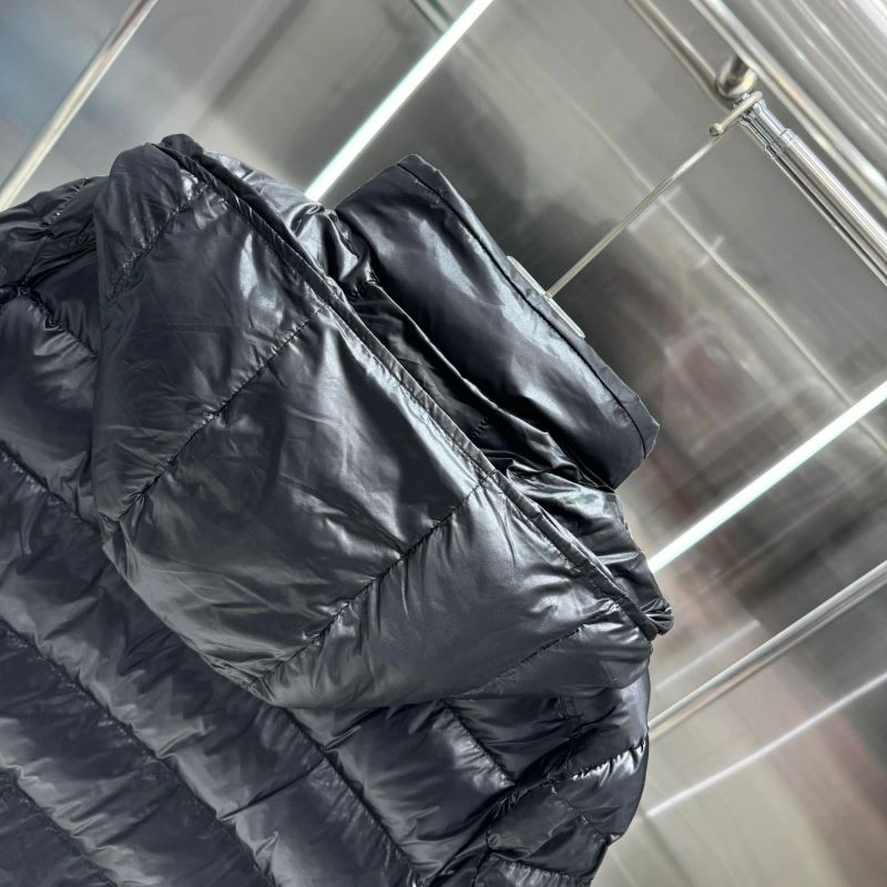 Efficient Moncler Down Jackets 144323