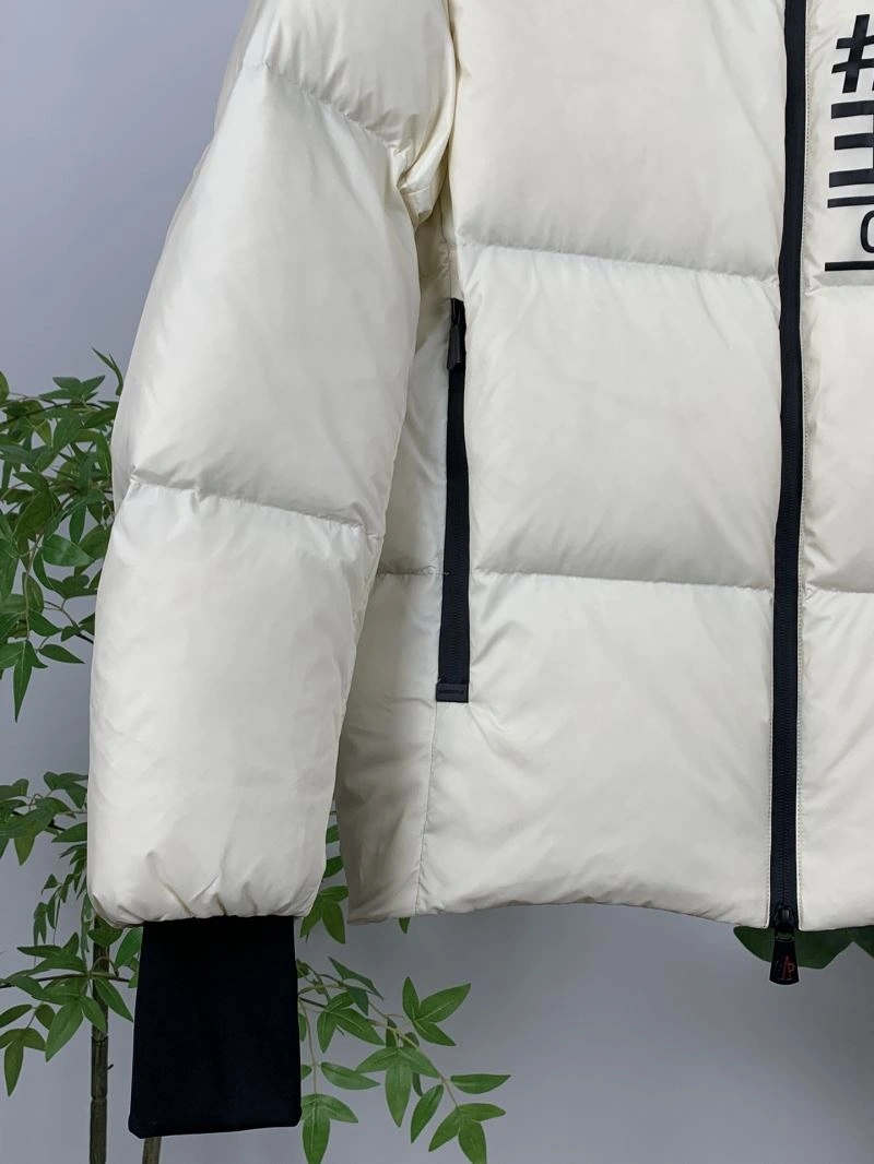 Moncler Down Jackets Flexible 144304
