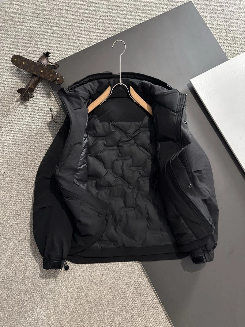 Effortless Moncler Down Jackets 144314