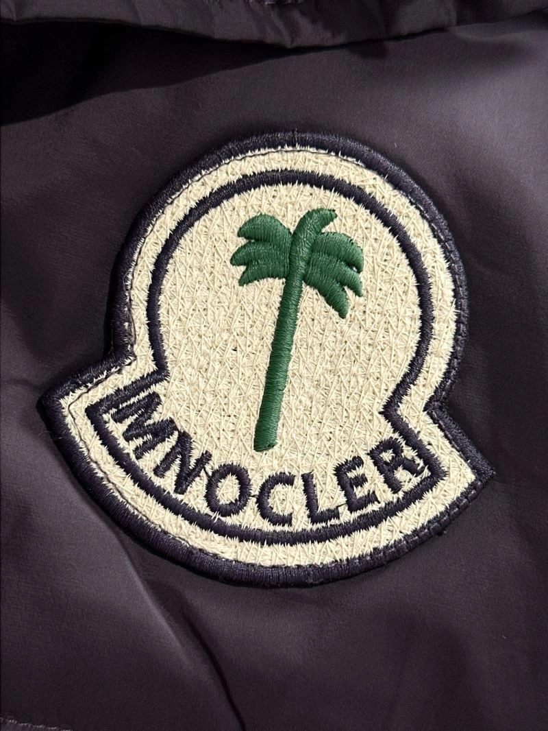 Moncler Down Jackets WellDesigned 144308