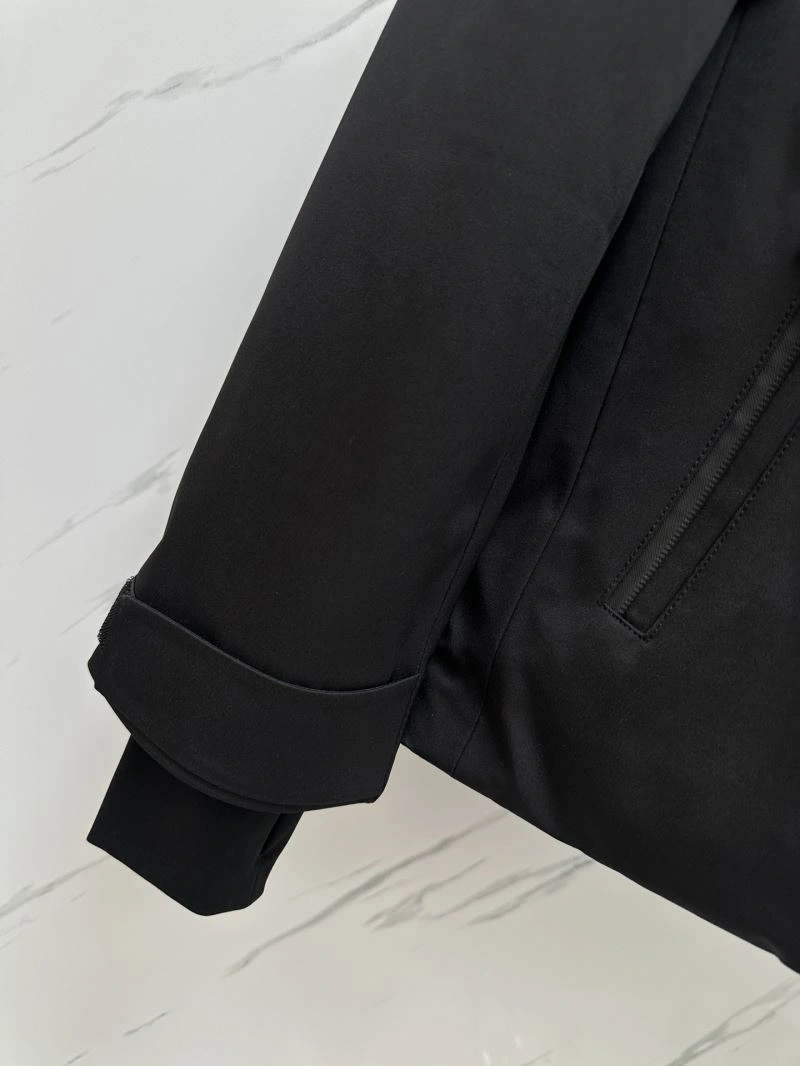 Moncler Down Jackets TravelReady 144305