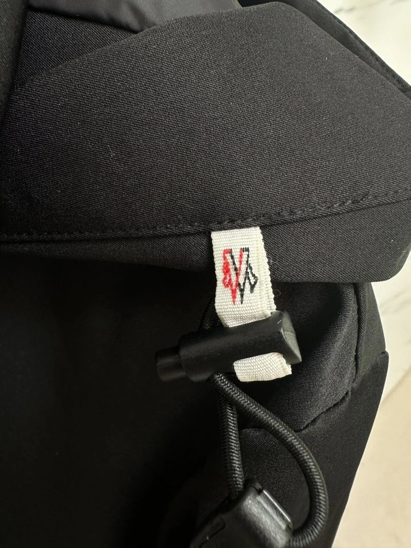 Moncler Down Jackets TravelReady 144305