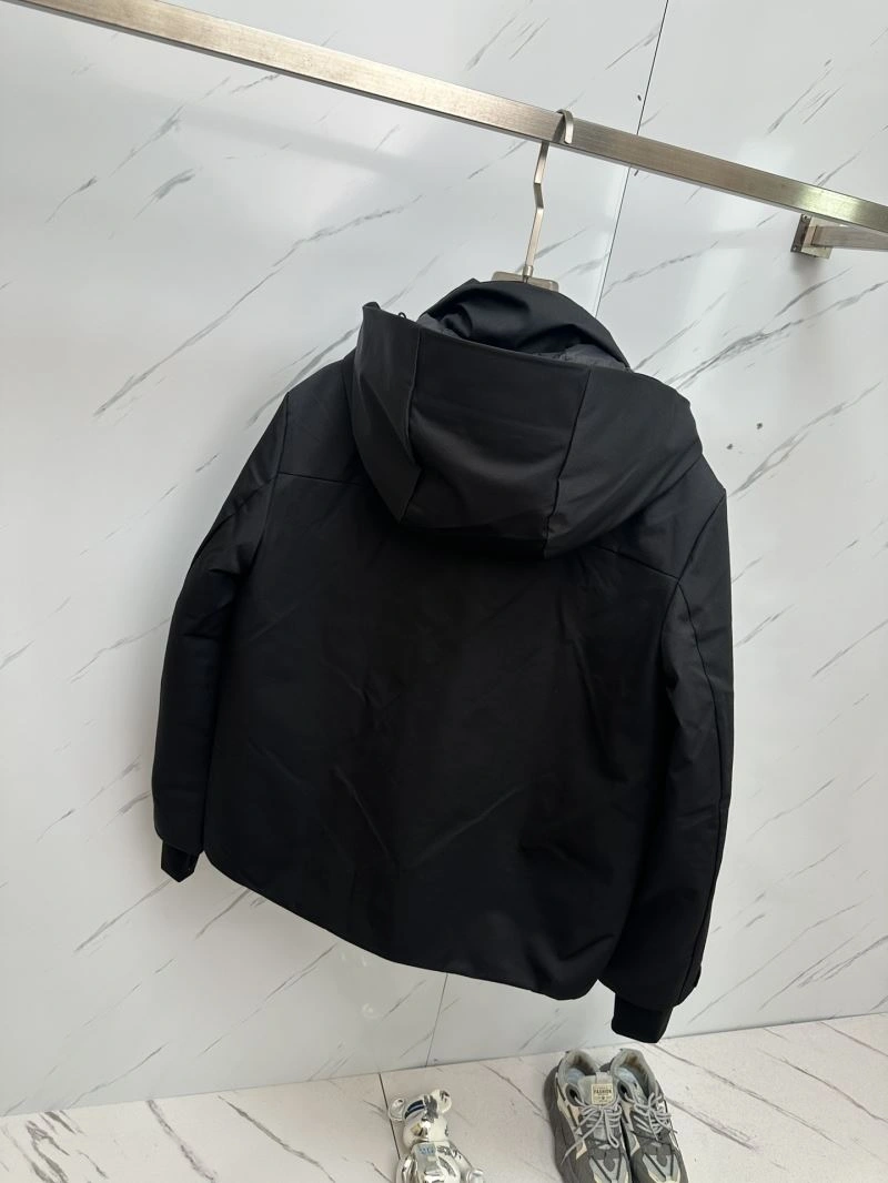 Moncler Down Jackets TravelReady 144305