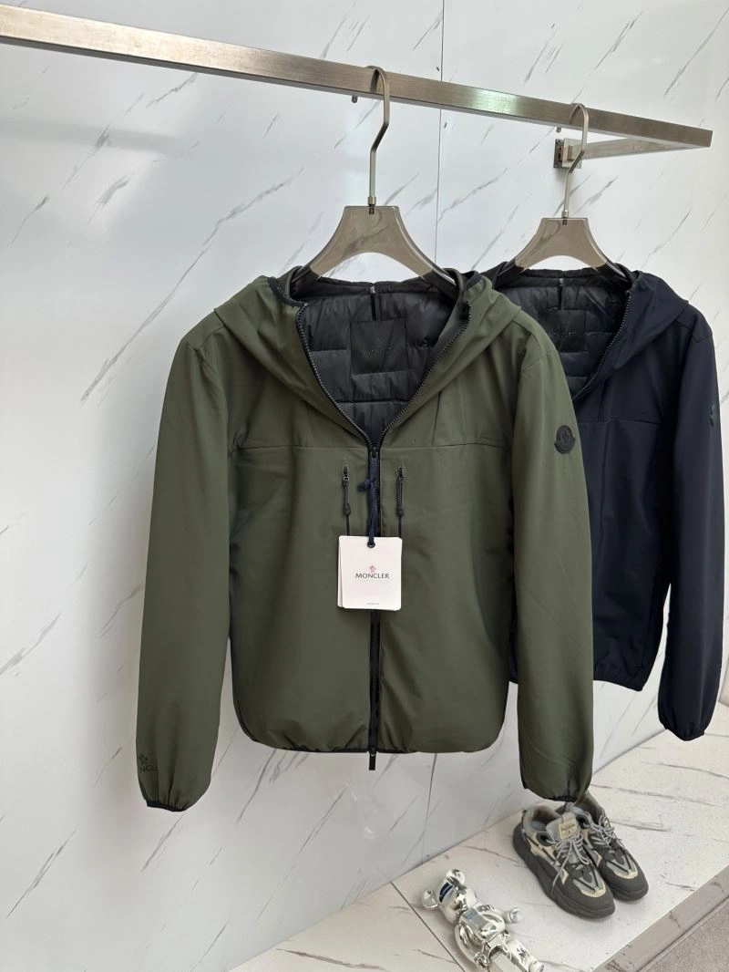 Moncler Down Jackets Snug 144296