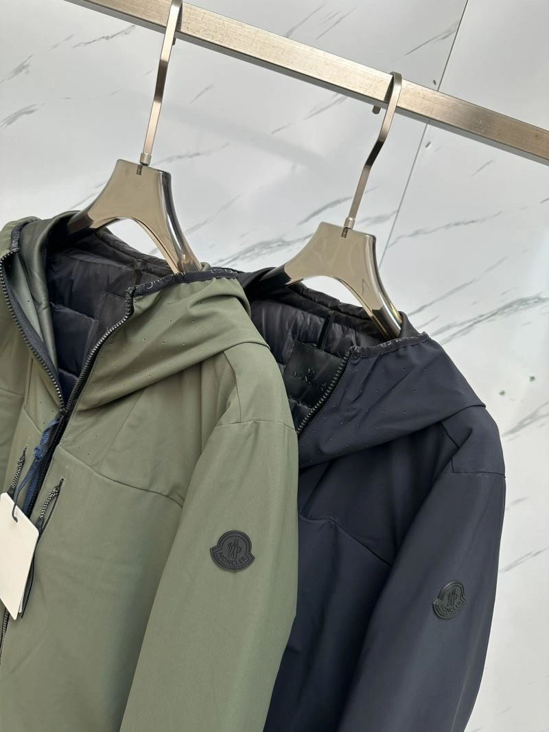 Moncler Down Jackets Snug 144296