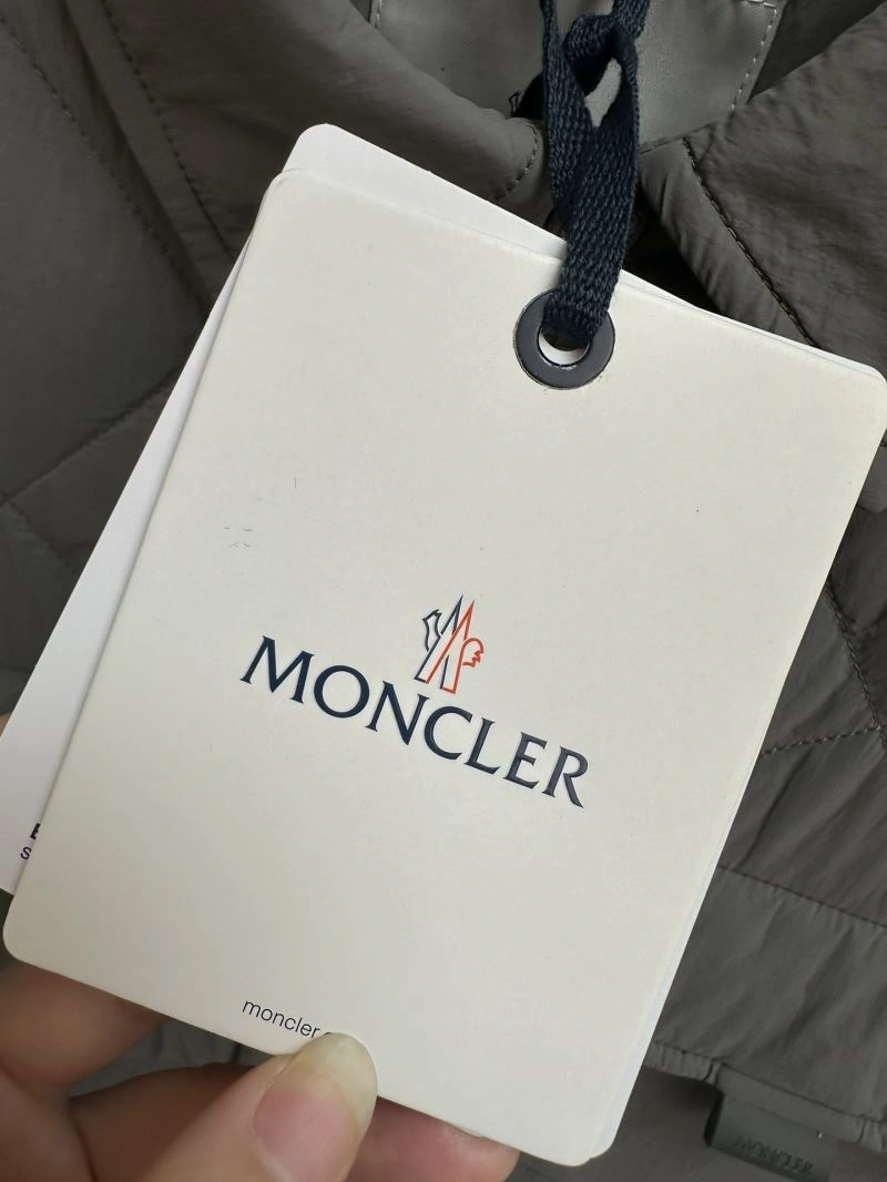 Moncler Down Jackets Colorful 144295