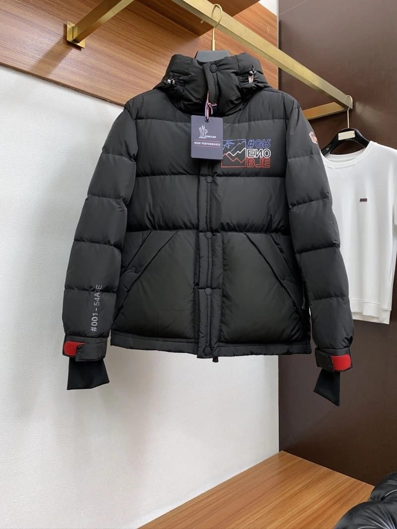 Moncler Down Jackets UrbanChic 144294