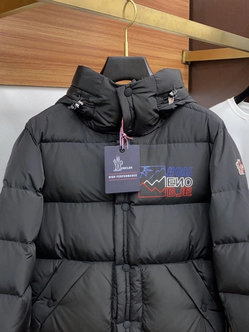 Moncler Down Jackets UrbanChic 144294
