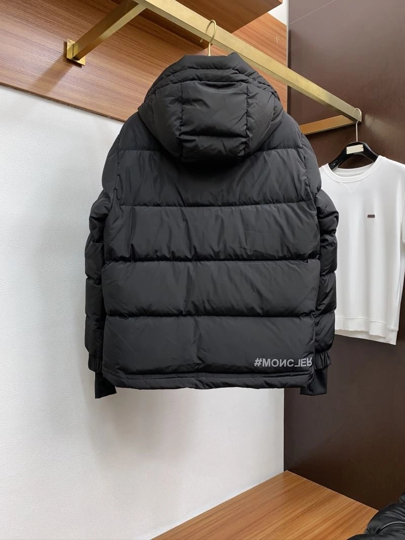 Moncler Down Jackets UrbanChic 144294