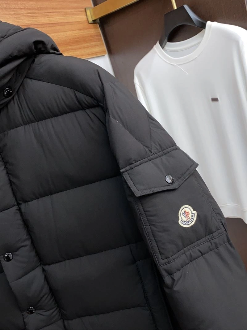 Moncler Down Jackets Supportive 144290