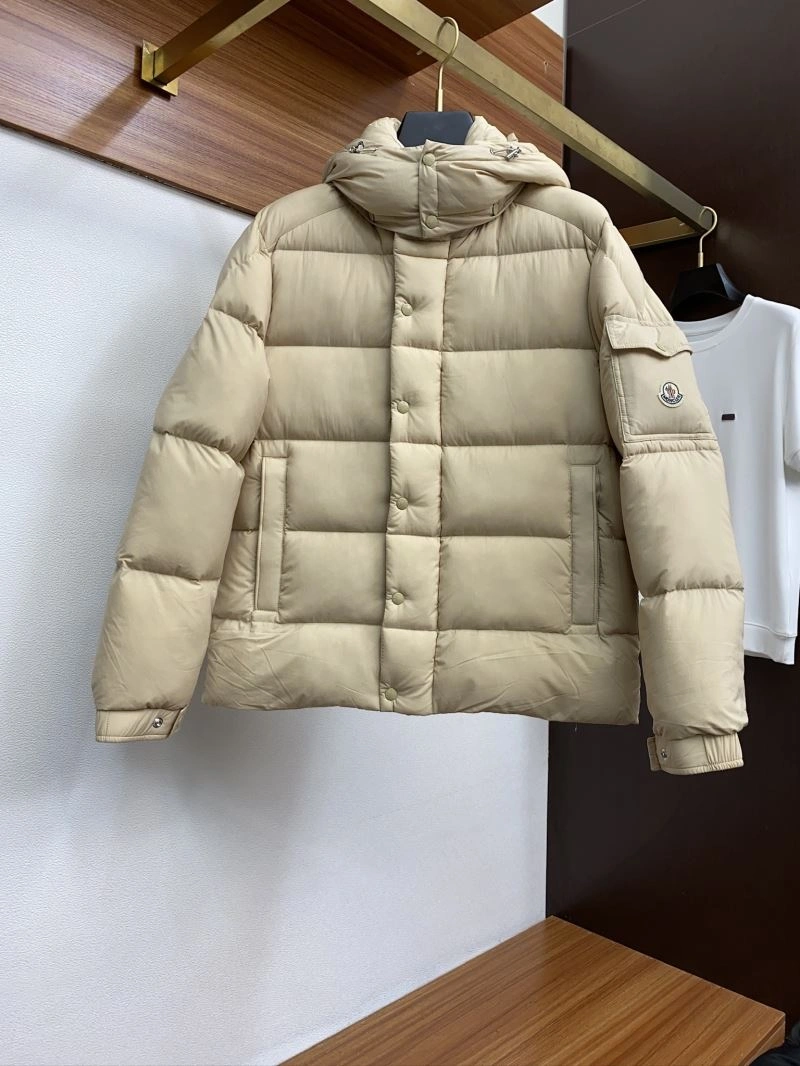 Moncler Down Jackets Breathable 144285