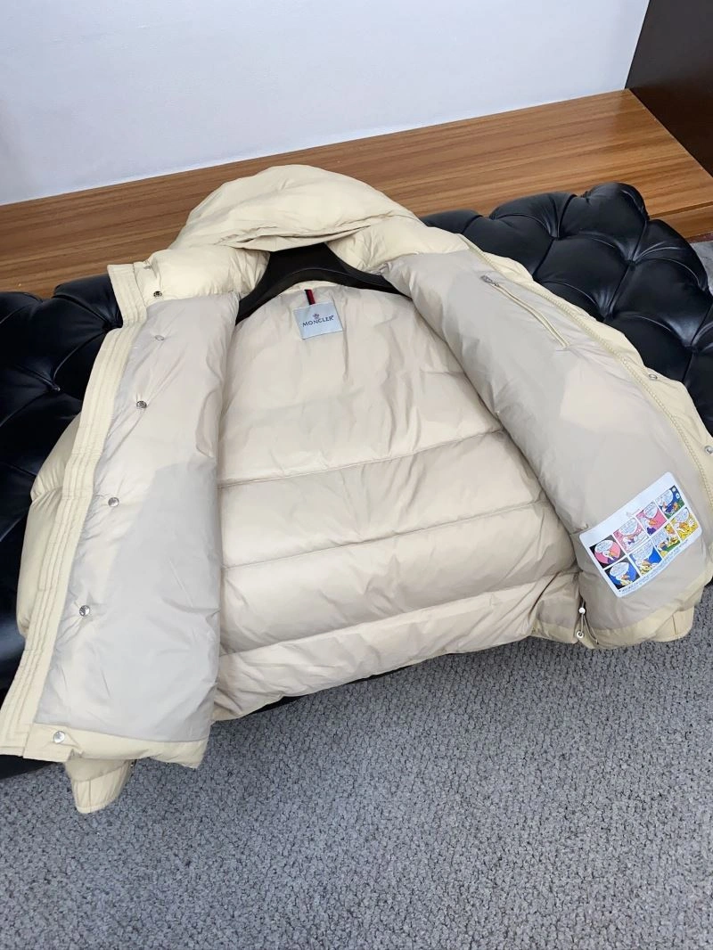 Moncler Down Jackets Breathable 144285