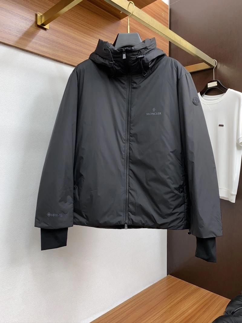 Moncler Down Jackets Durable 144288