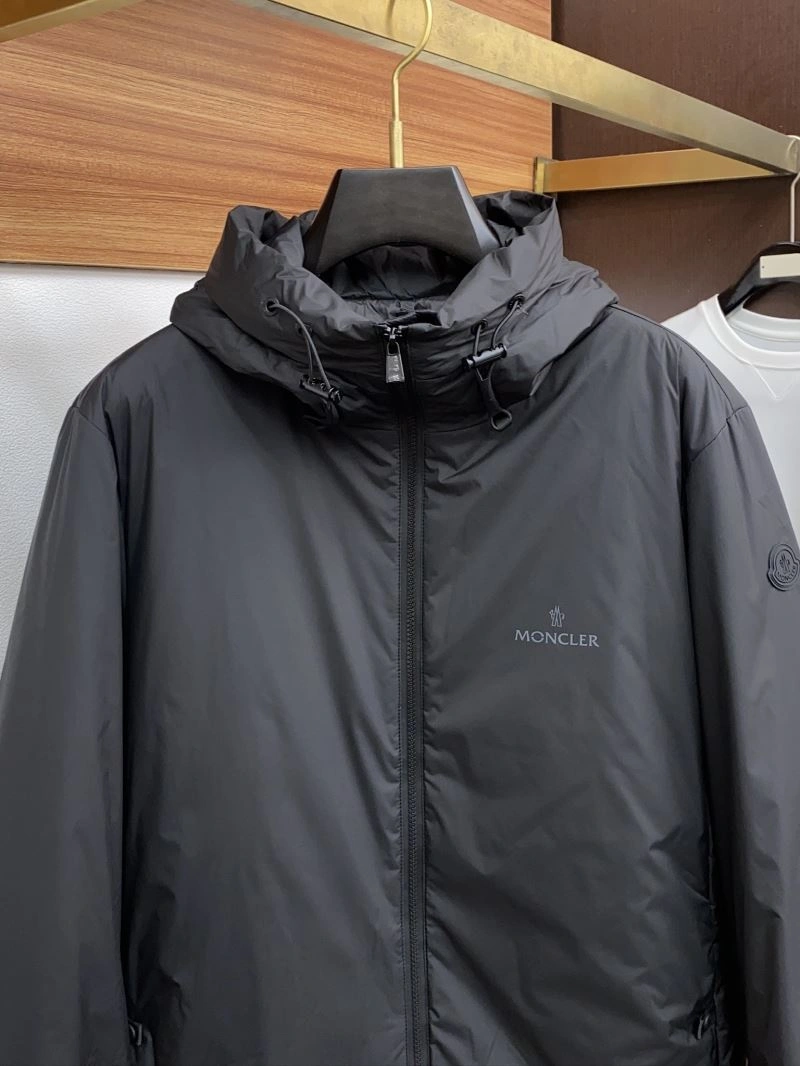 Moncler Down Jackets Durable 144288