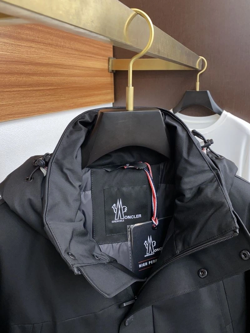 Stylish Moncler Down Jackets 144281