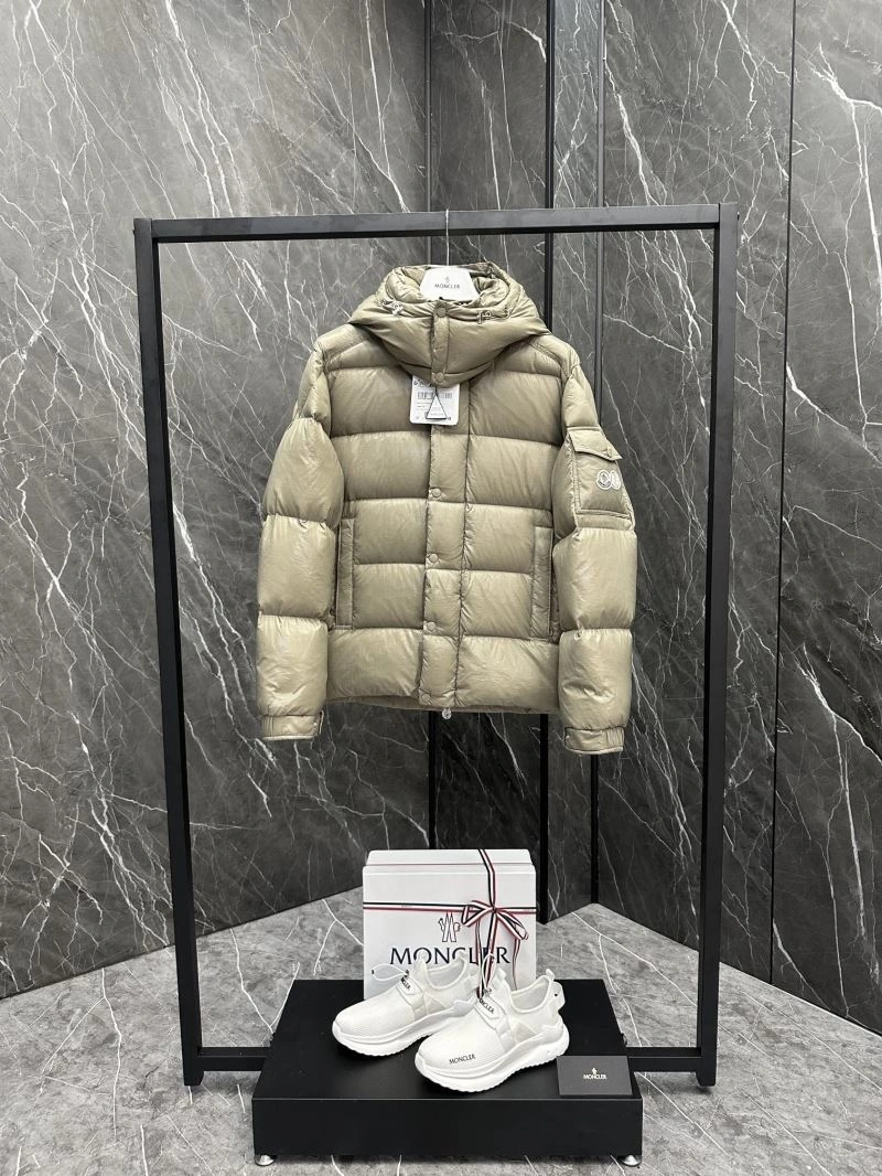 Moncler Down Jackets Snug 144272