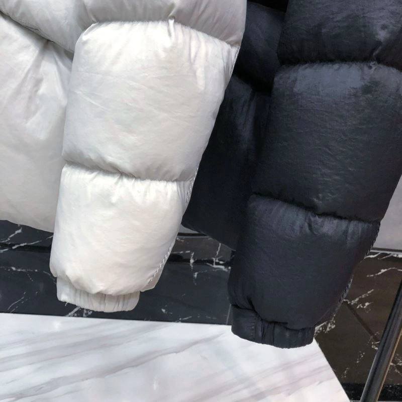 Moncler Down Jackets Original 144275