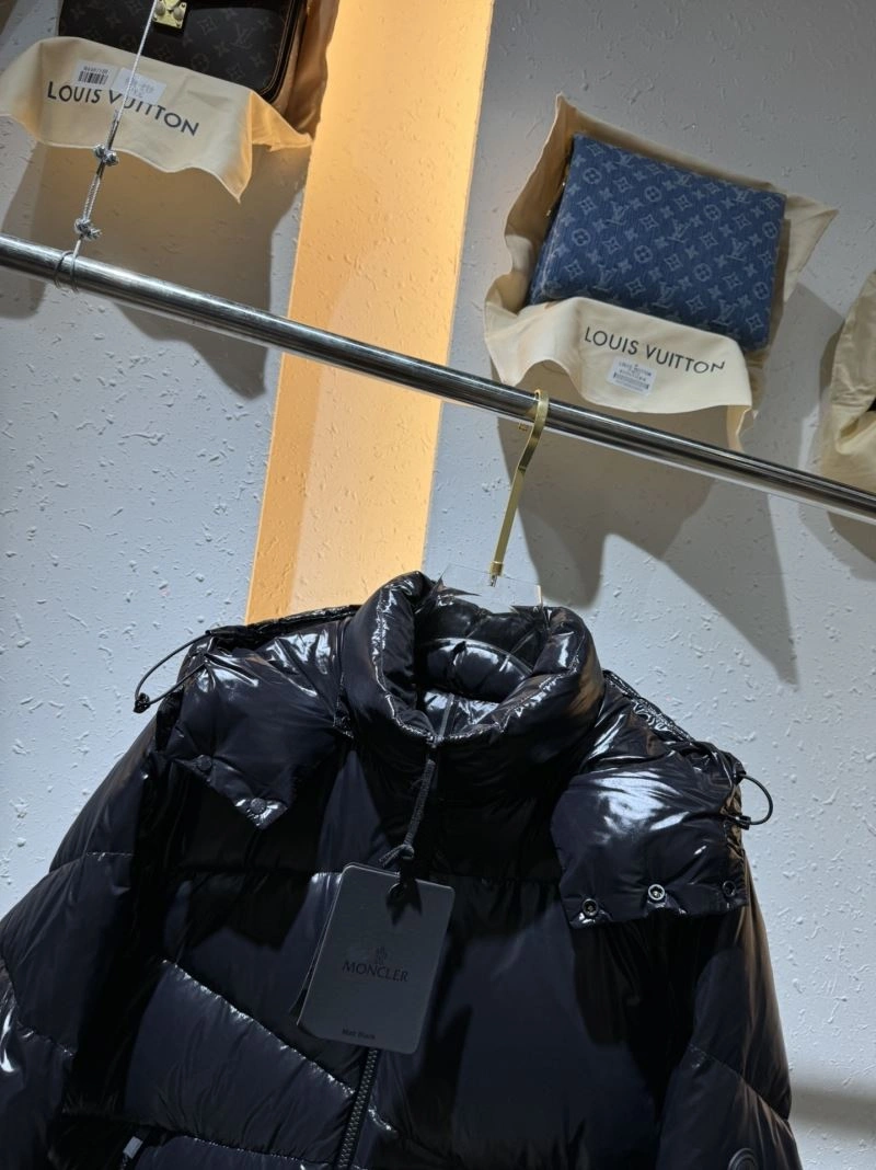 Moncler Down Jackets Functional 144264