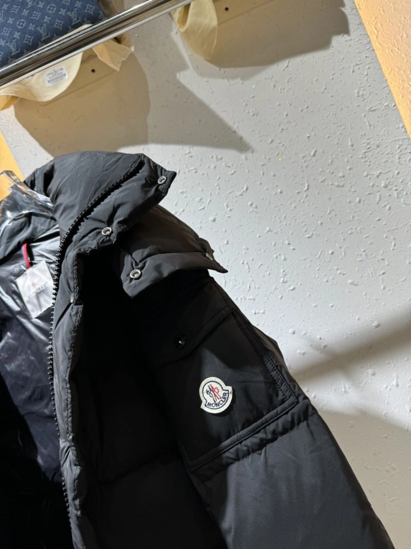 Moncler Down Jackets TimelessDesign 144257