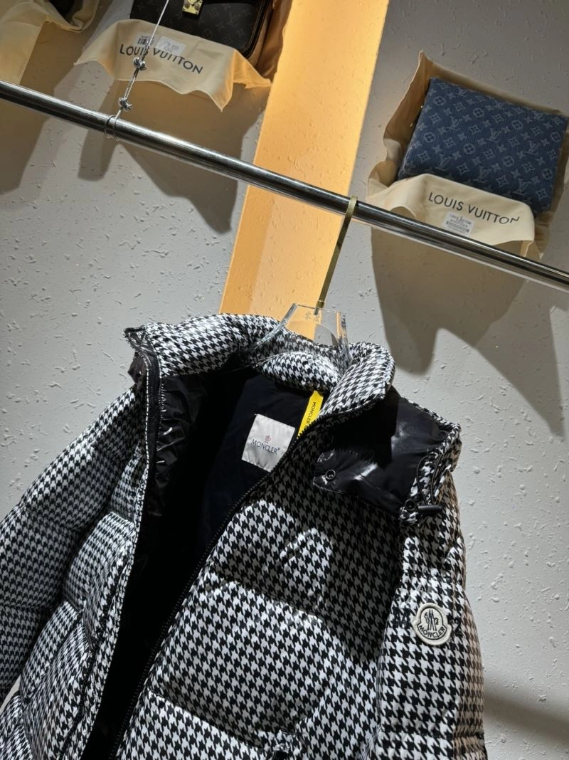 Moncler Down Jackets ComfortFit 144251