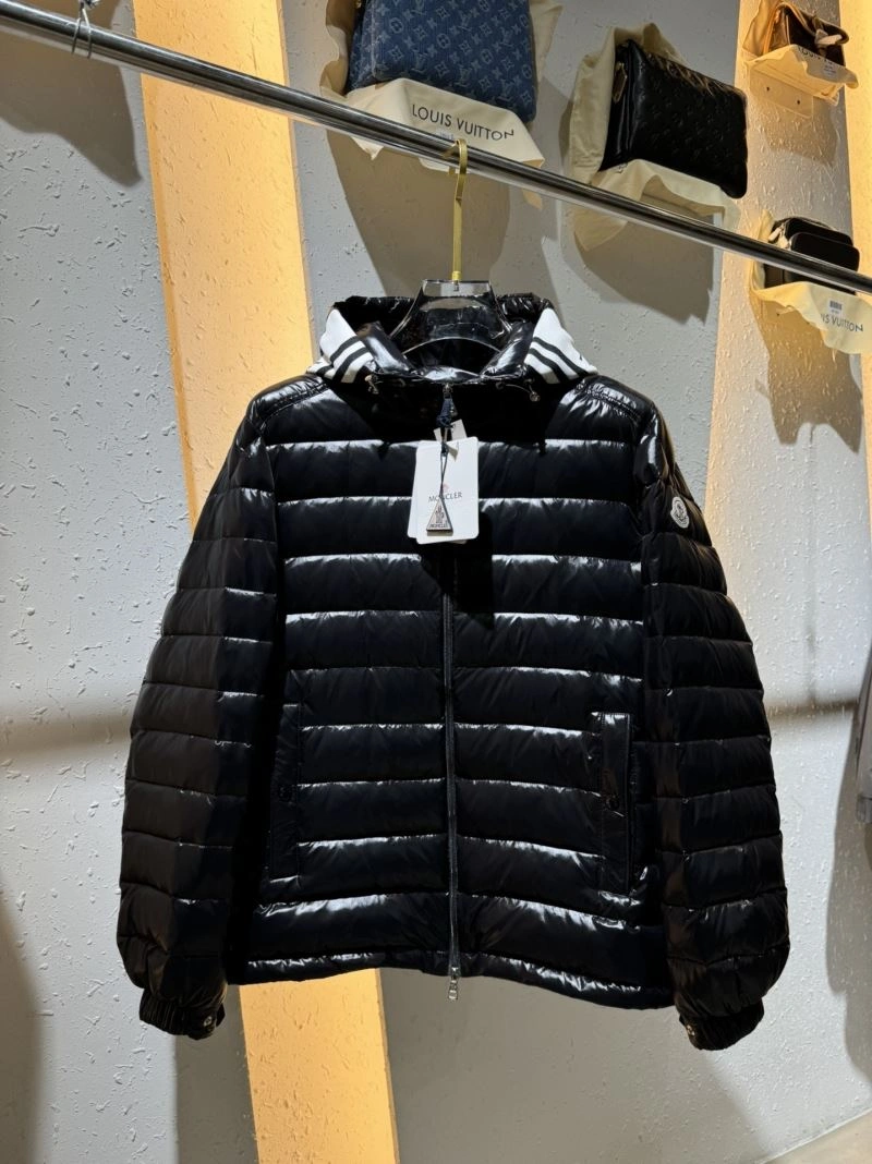 Casual Moncler Down Jackets 144249