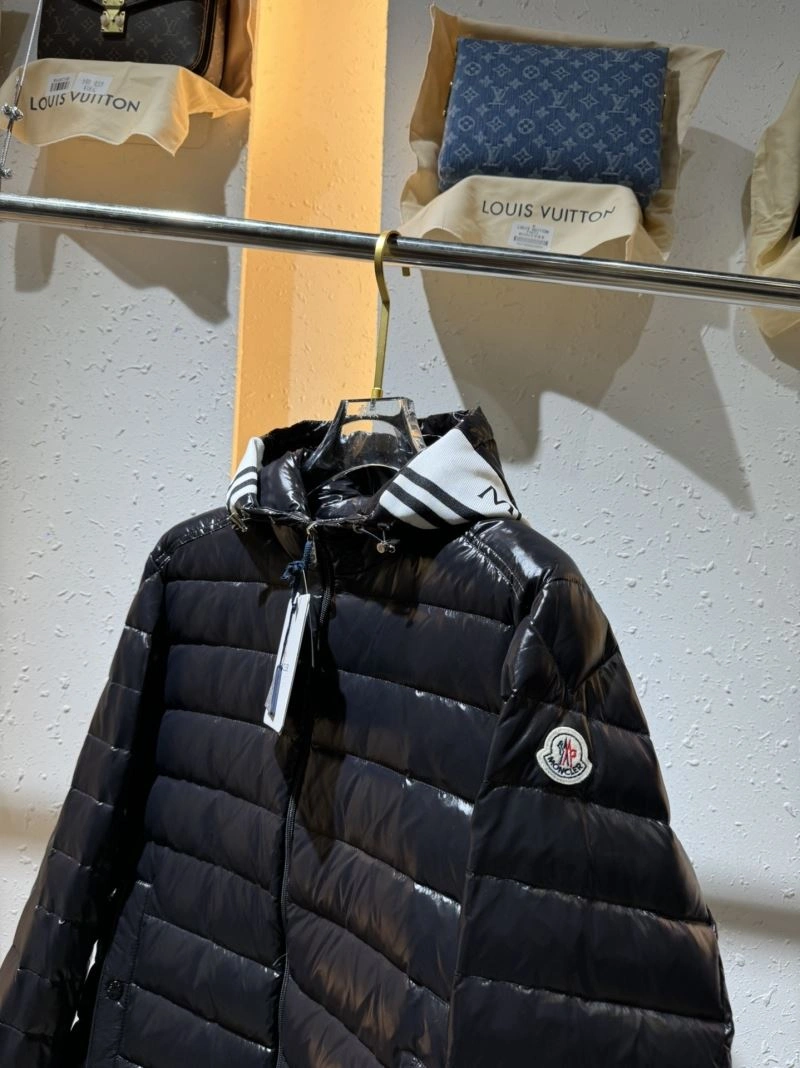 Casual Moncler Down Jackets 144249