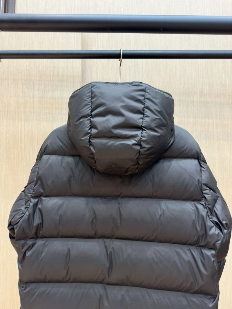 Moncler Down Jackets WrinkleFree 144247