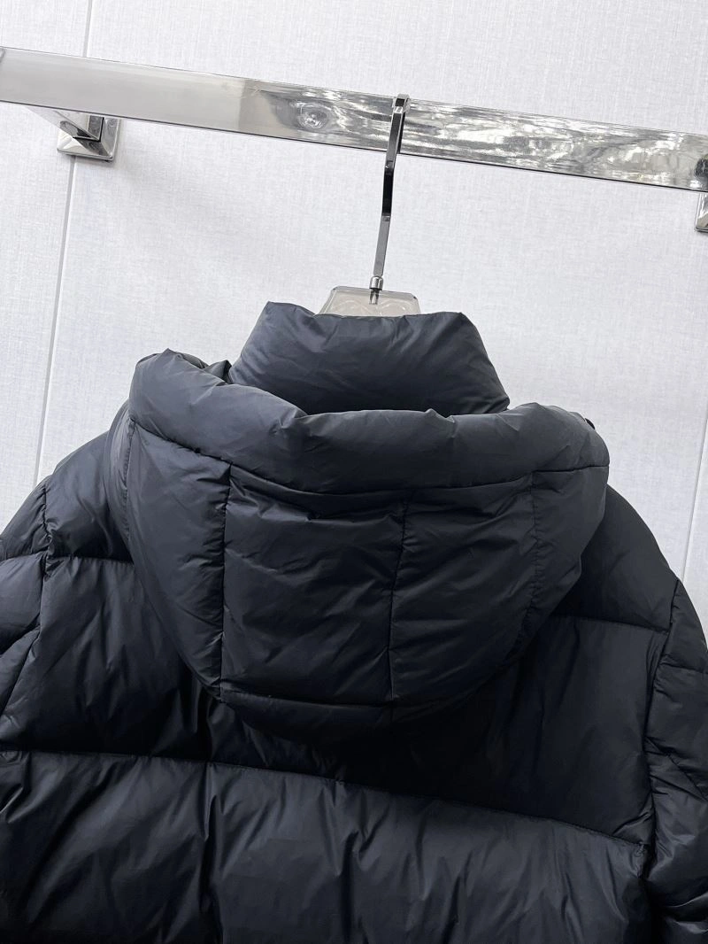 Sustainable Moncler Down Jackets 144243