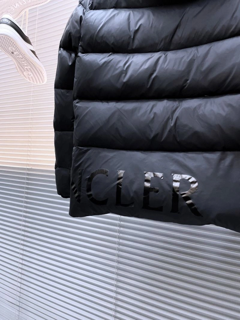 Moncler Down Jackets Original 144240